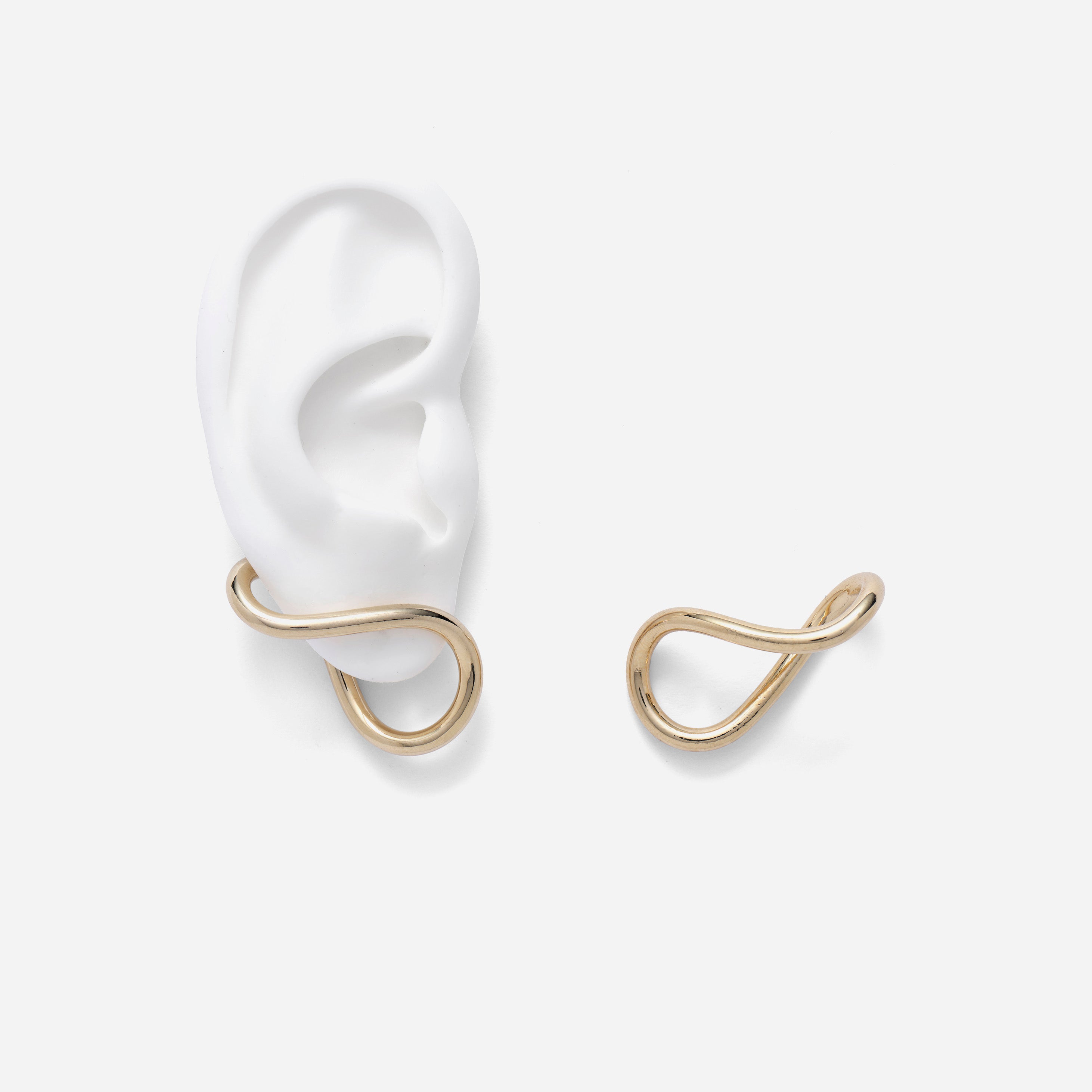 Twisted Lobe Earring in Gold