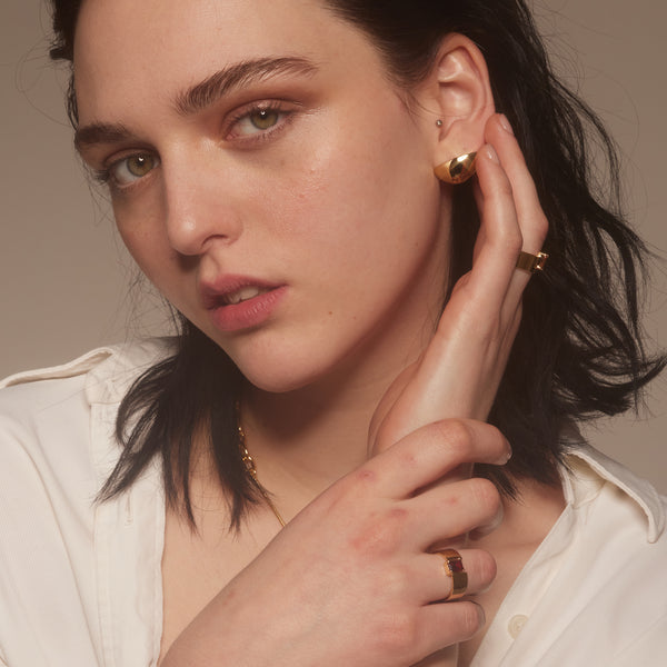 Lobe Earrings in Gold