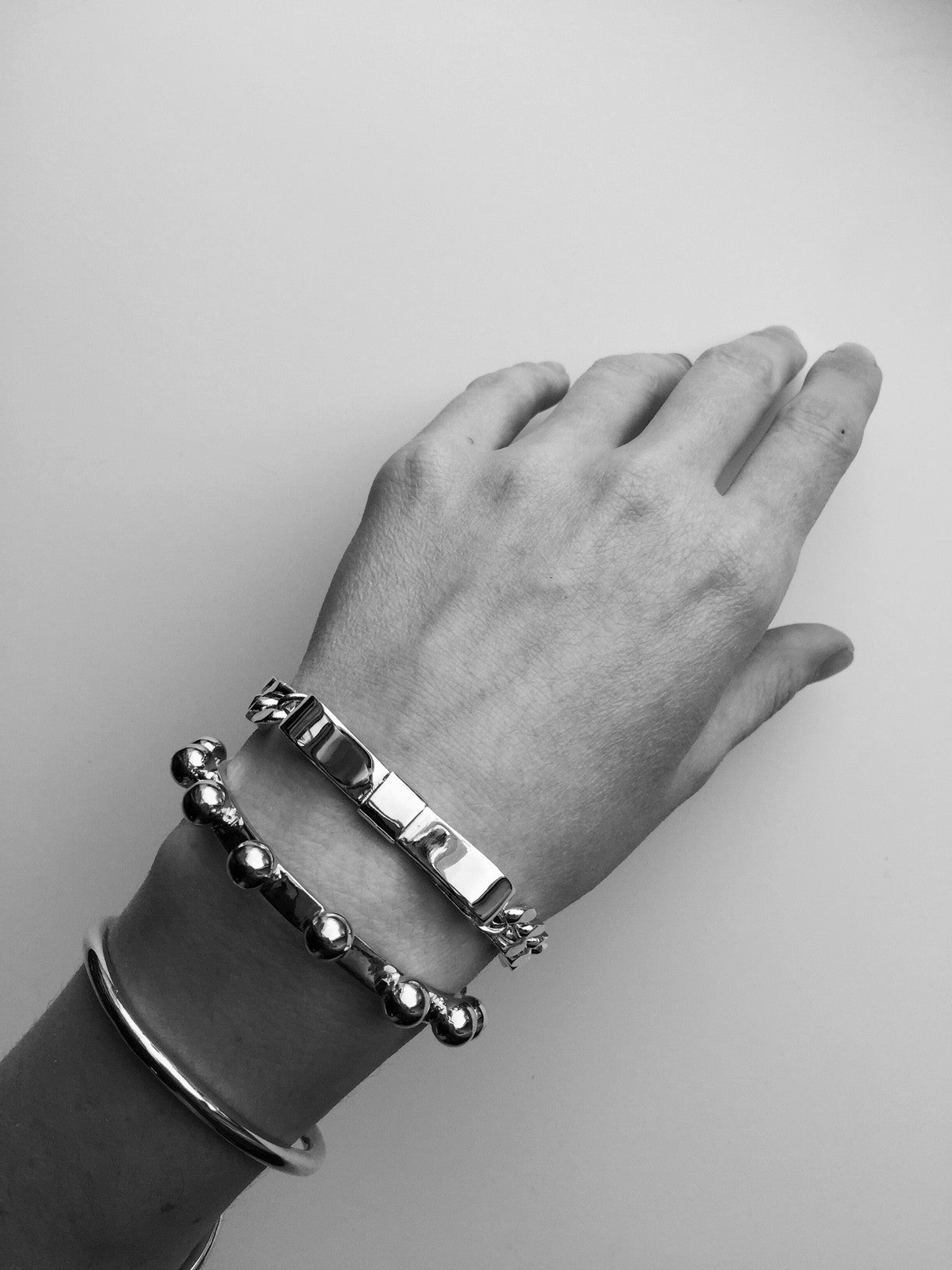 Bow Chain Bracelet in Silver