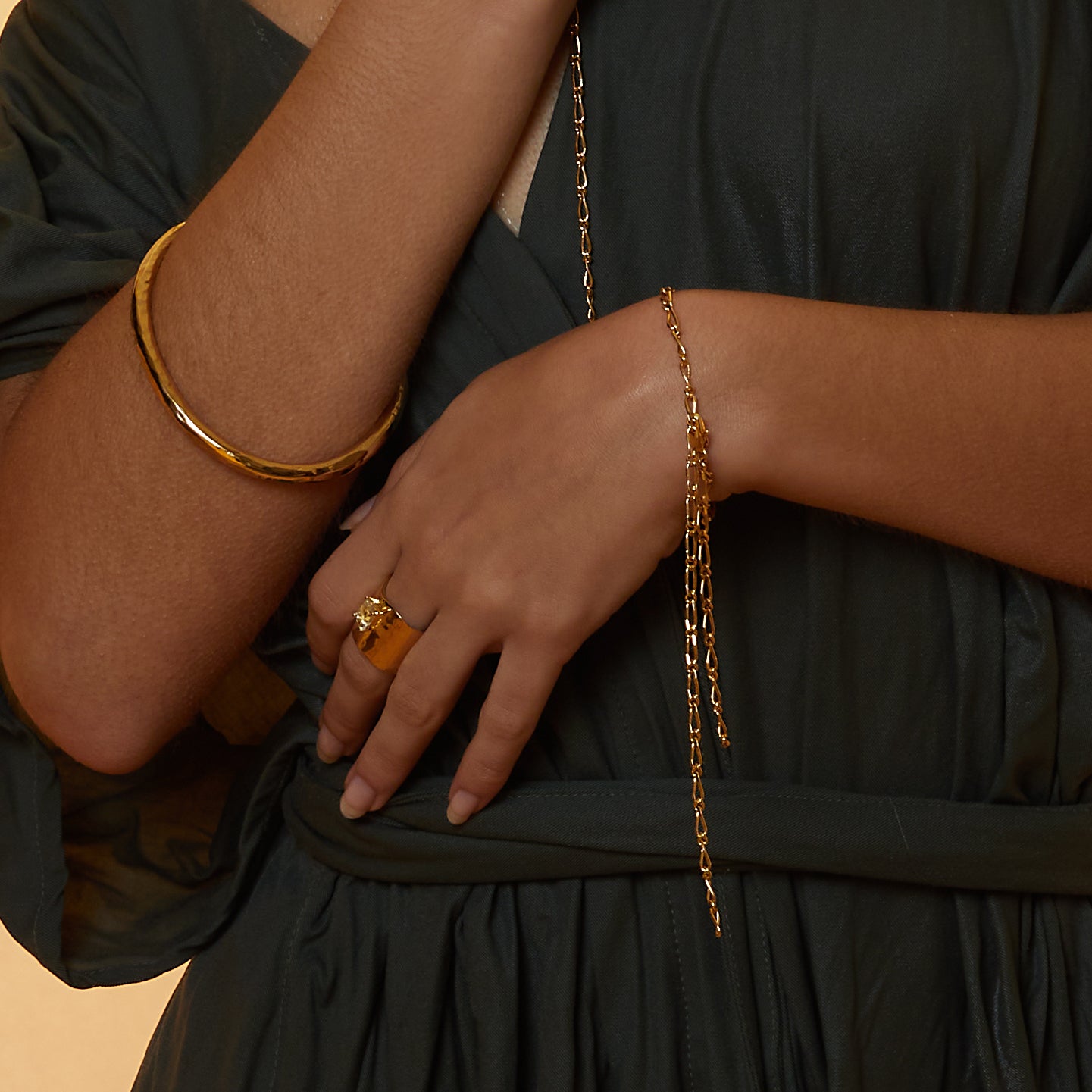 Tether Bracelet in Gold