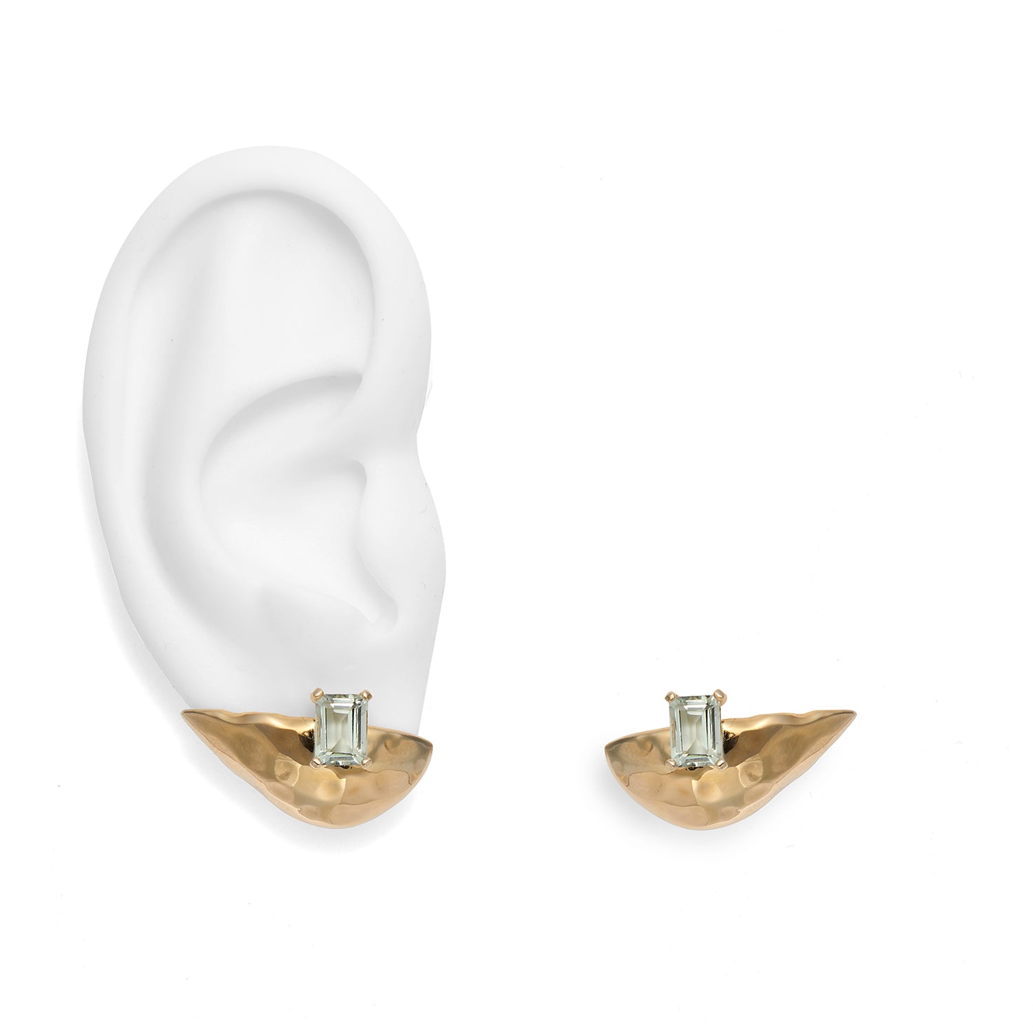 Wade Lobe Earring in Gold