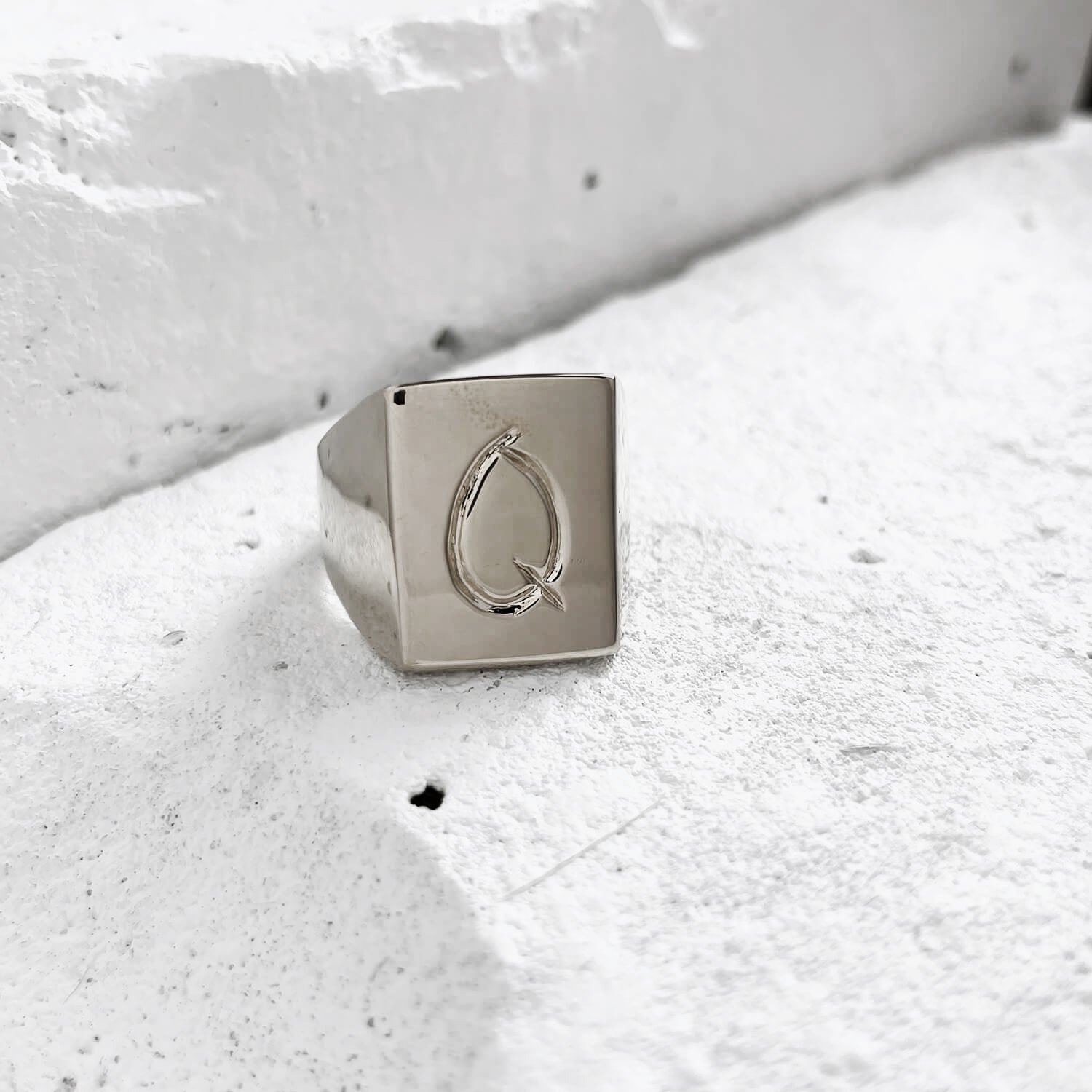 Scrawled Initial Ring in Silver Q