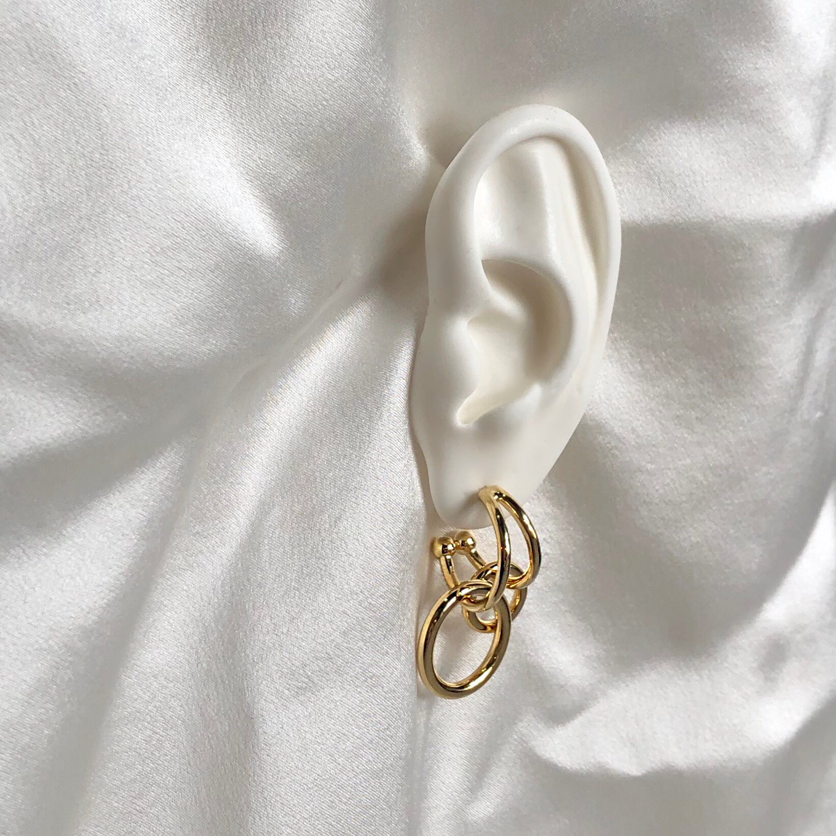 Double Link Earrings in Gold